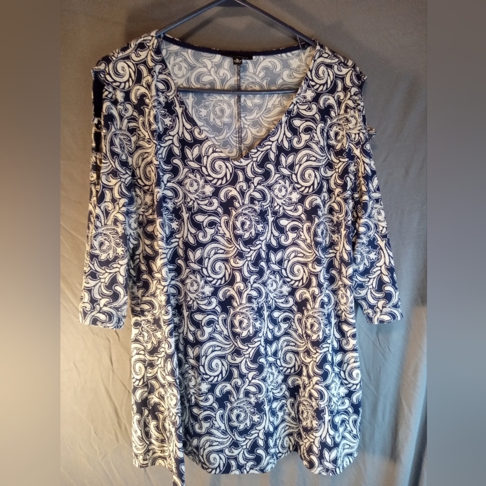 S.levine Elegant Blue and White Patterned With Crystal Cut Out Sleeves Top